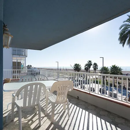 Apartamento En 1Era Linea Mar Con Terraza De 25M2 Castelldefels Exterior photo